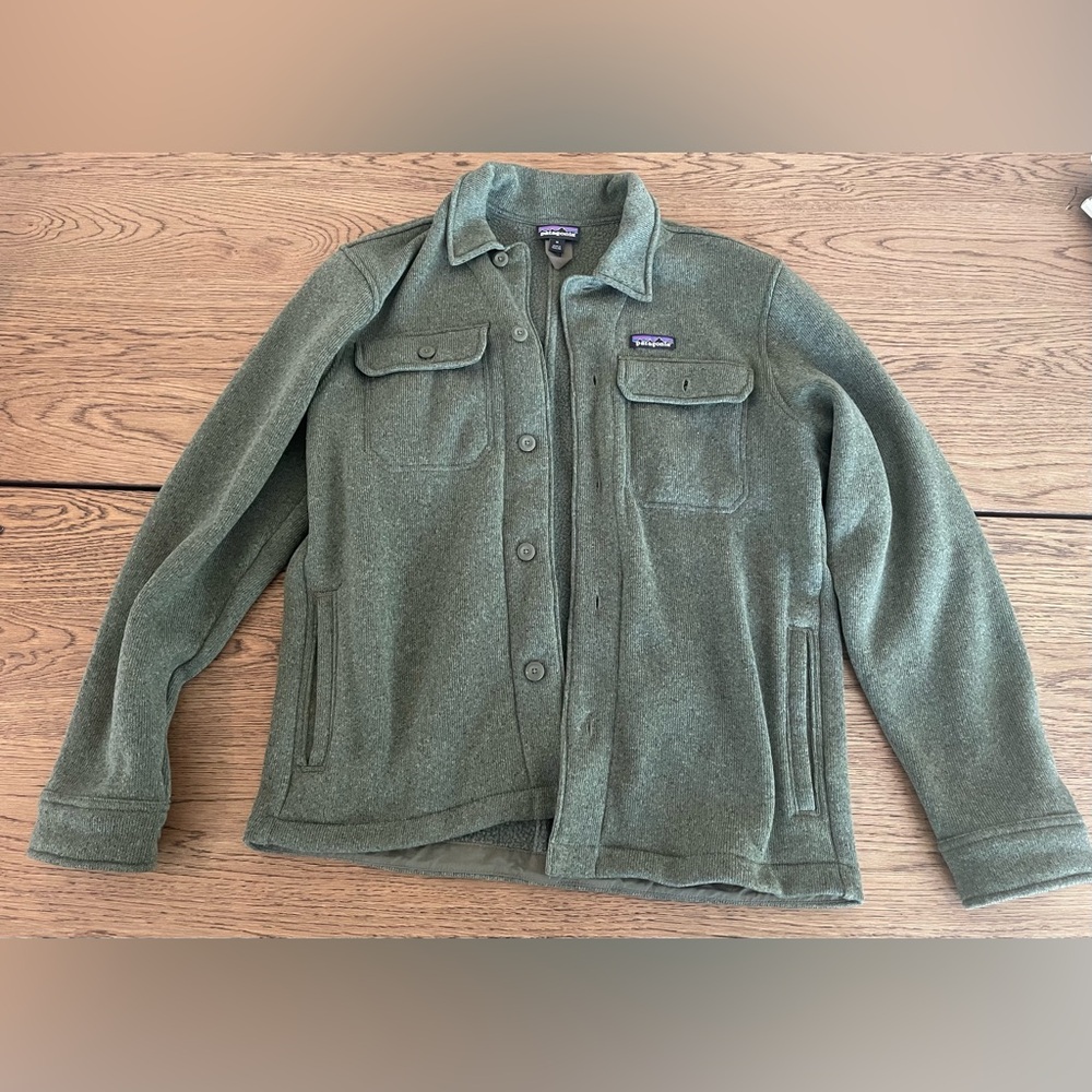 Patagonia Better Sweater Shirt Jacket in Green (Men’s medium)
